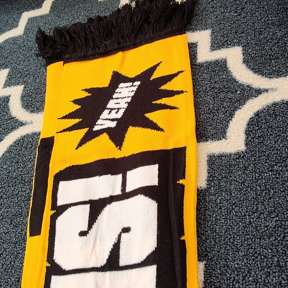 Wilkes-Barre Scranton Penguins Reversible Winter Scarf - AHL Hockey - NW… - Picture 10 of 10